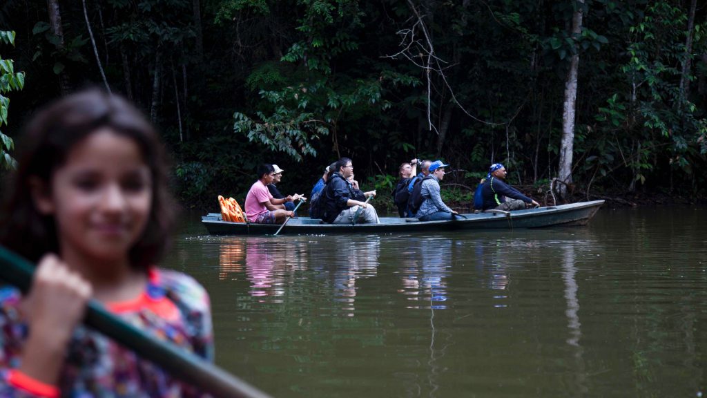 Amazon jungle tours - Kayaking in the Amazon.