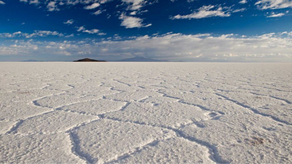 Visit Bolivia - Uyuni salt flats