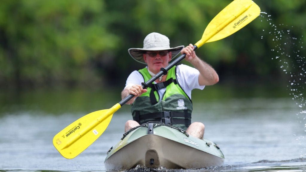 kayak in amazon ecuador