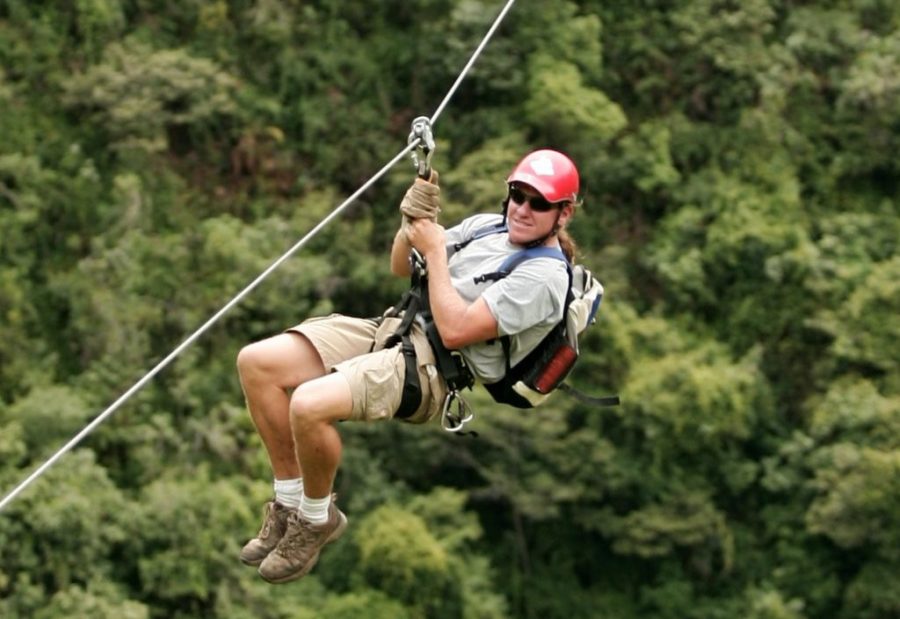 Inca Jungle Trail - Man ziplining.