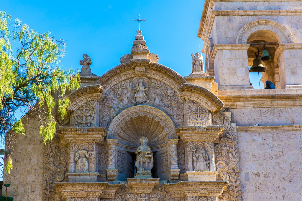 Plaza Cayma in Arequipa