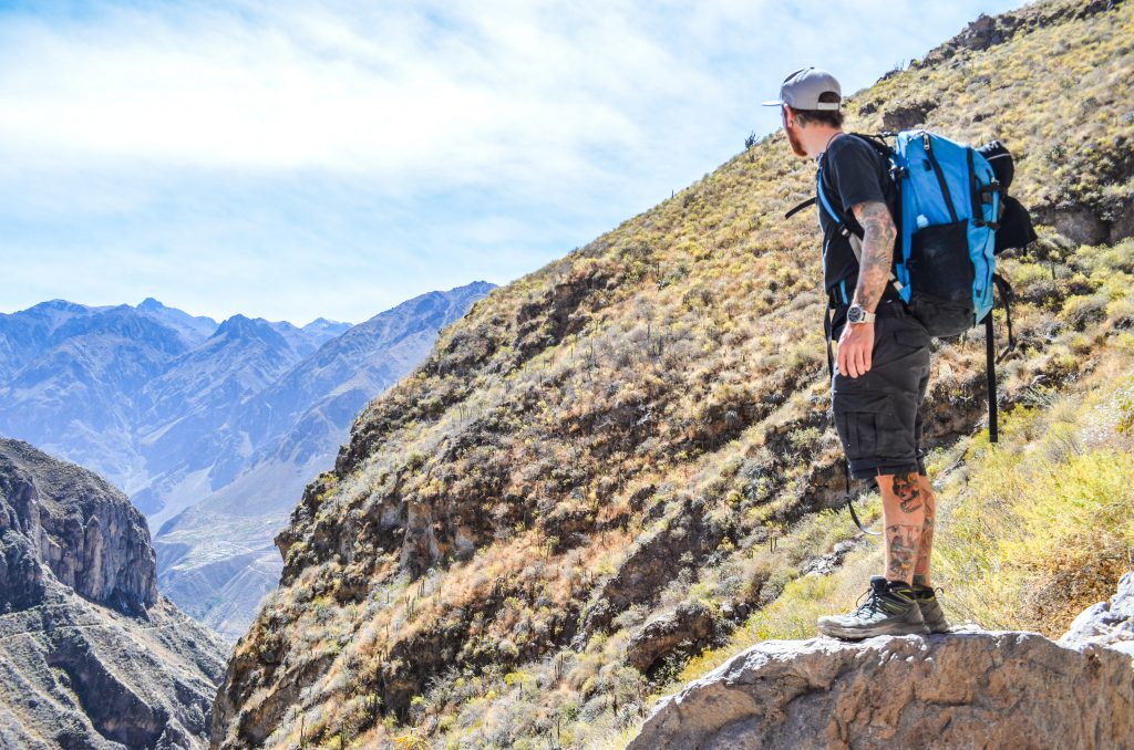 Colca Canyon trek - Hiking in the canyon.