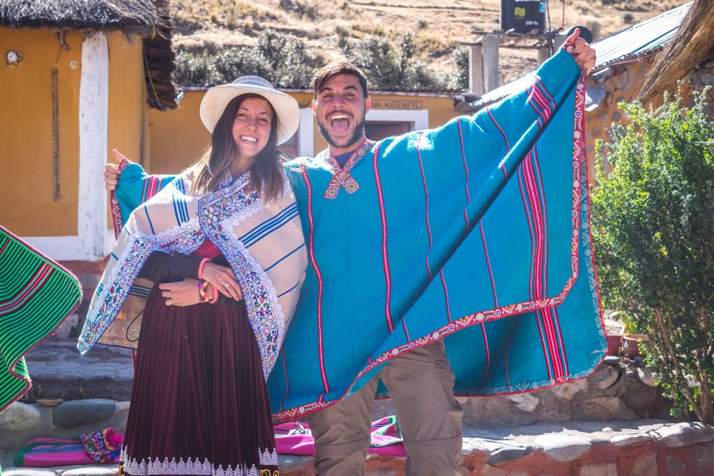 Homestay tours in Colca Canyon - Tourists in local clothing.