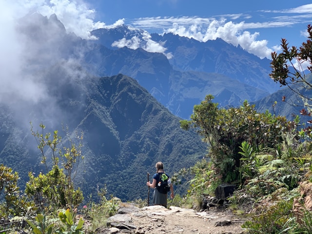 The Must-Read Guide: What to Expect from the 2 Day Inca Trail Trek to Machu Picchu