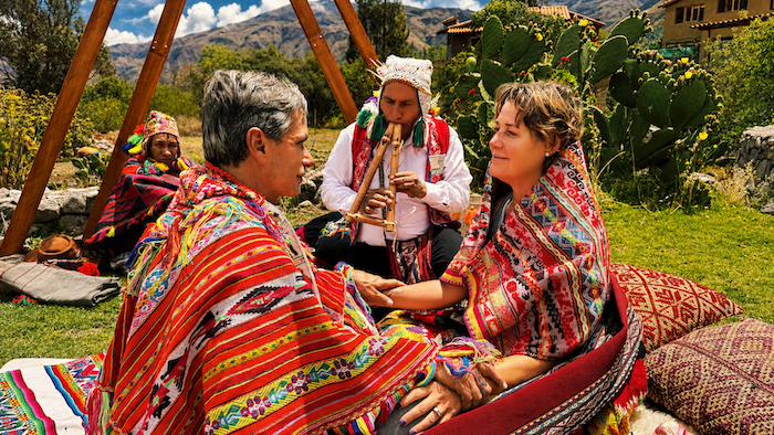 Intimate andean wedding Cusco 1